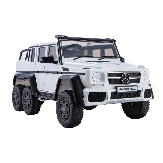 Mercedes G63 elektriskais SUV, balts